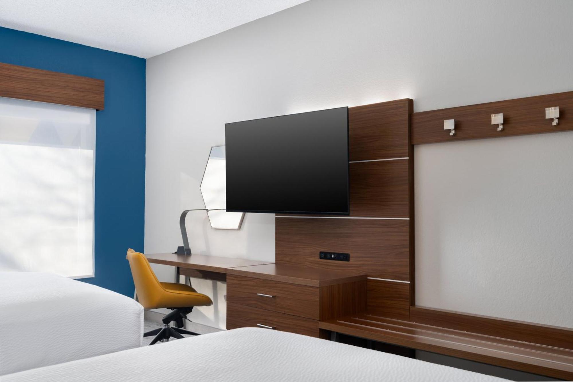 Holiday Inn Express Hotel & Suites Bentonville By Ihg Exterior photo